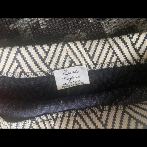 Zara pencil skirt - Picture 3 of 5